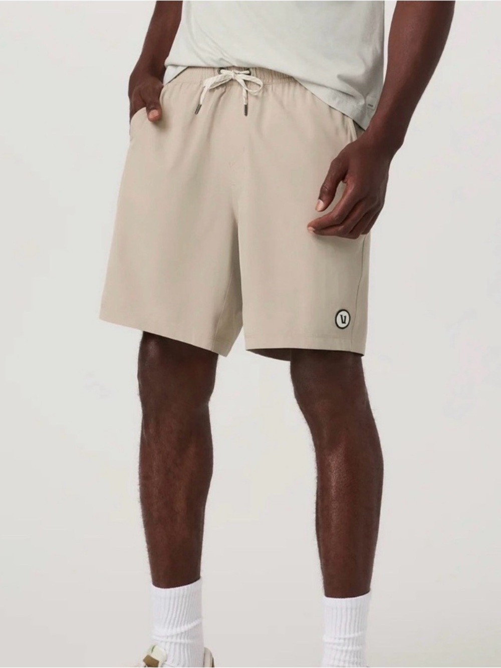 Vuori Men’s “Kore” Short 7” Unlined (L) *BESTSELLER*